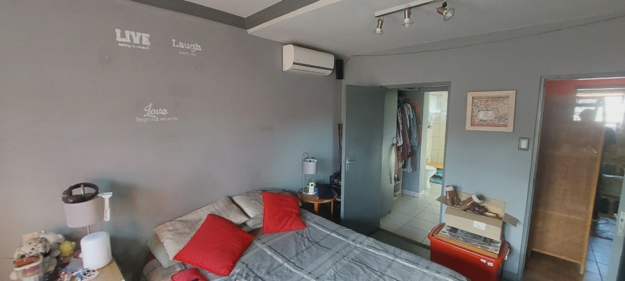 3 Bedroom Property for Sale in C Place Eastern Cape